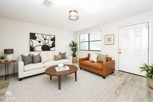 Foto del edificio - 10535 Jolynn Rd