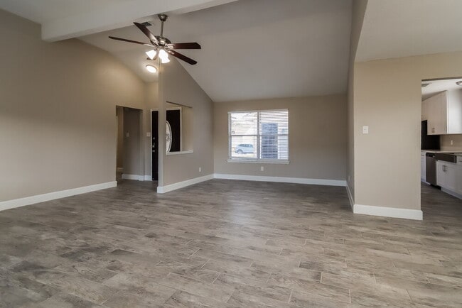 Building Photo - 1814 Pilgrims Point Dr