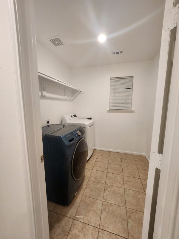 Building Photo - 12717 Yoshino Cherry St