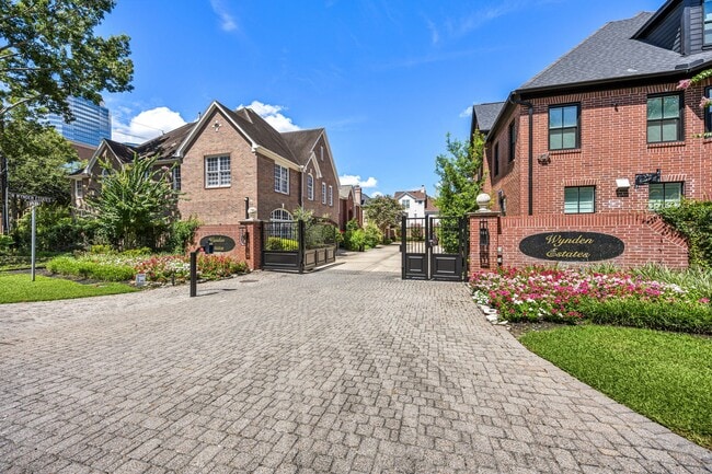 Building Photo - 111 N Wynden Estates Ct