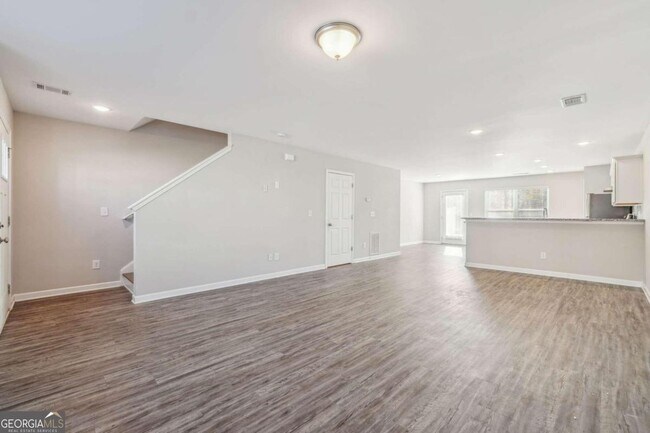 Foto del edificio - 4420 Pinscher St