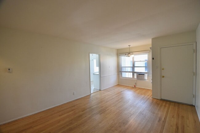 Building Photo - 5716 Kester Ave