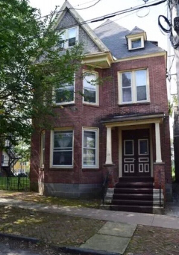 Foto principal - 10 Washington Ave
