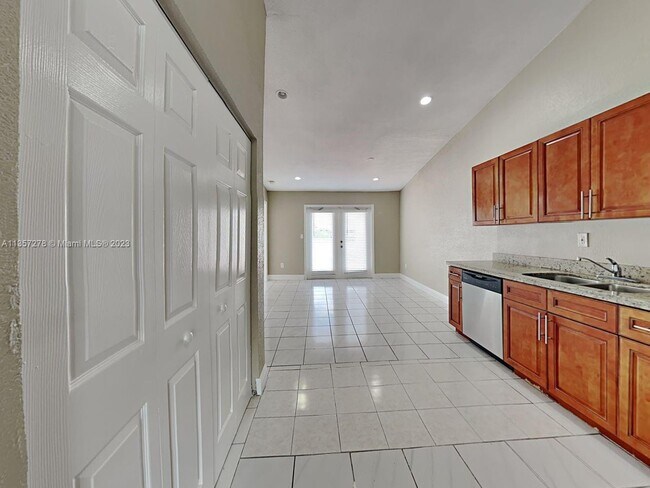 Foto del edificio - 5537 W 27th Ave