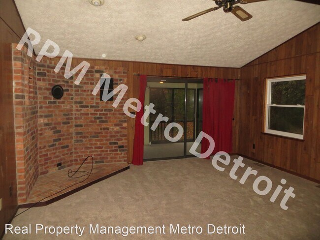 Foto del edificio - 2 br, 1.5 bath House - 125 Village Ct