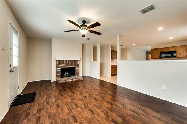 Foto del edificio - 716 Rainsville Dr