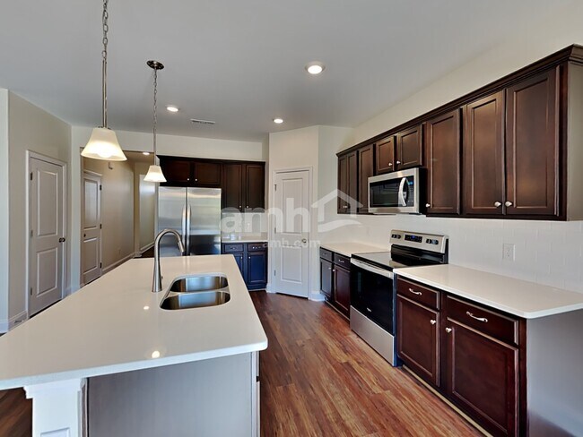 Foto del edificio - 5223 Virtue Ave