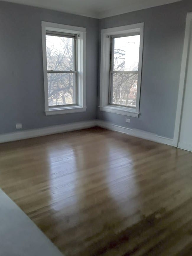 Building Photo - 4825 S King Dr