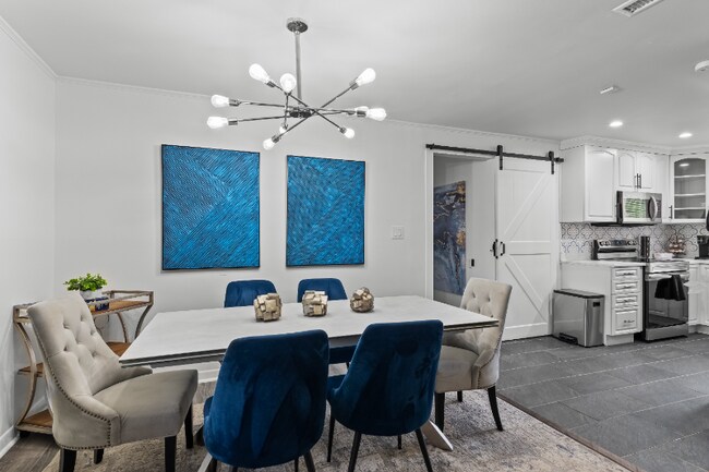 Foto del edificio - 3021 Botany St