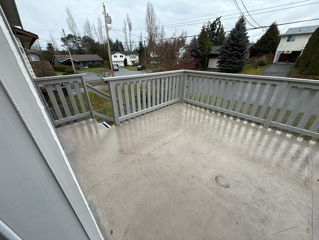 Building Photo - 202 Derby Pl