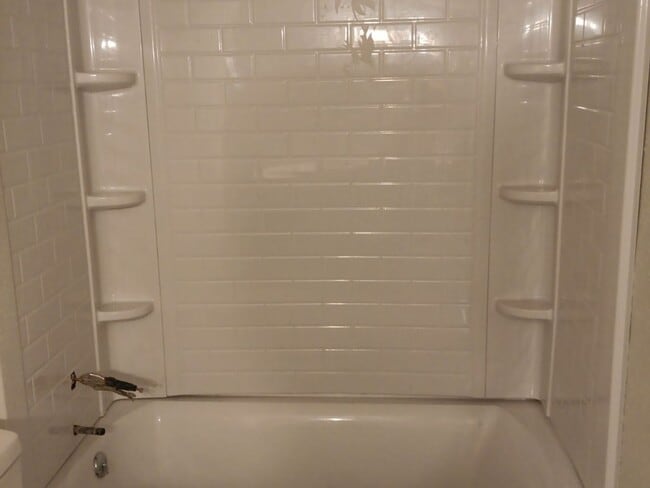 Building Photo - 1 Bedroom Condo in Houston by