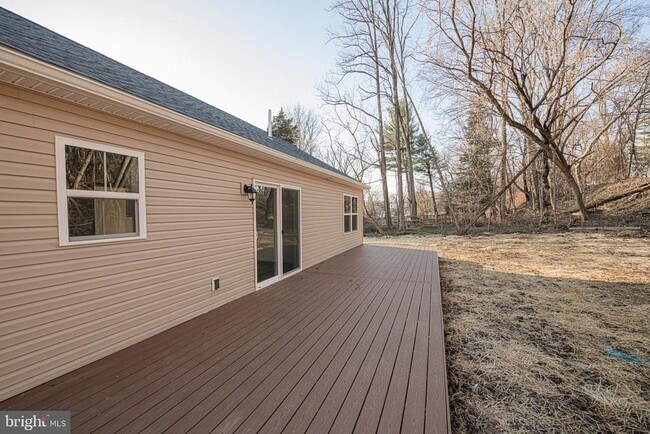 Foto del edificio - 617 Port Providence Rd