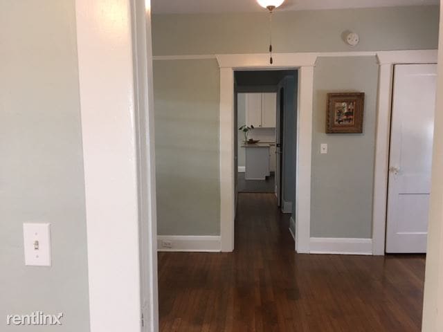 Building Photo - 1308 S De Soto Ave