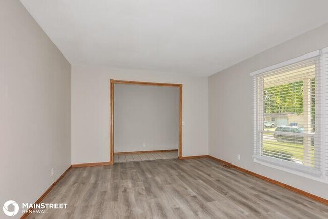 Foto del edificio - 1445 JACKSON LN, FLORISSANT, MO 63031