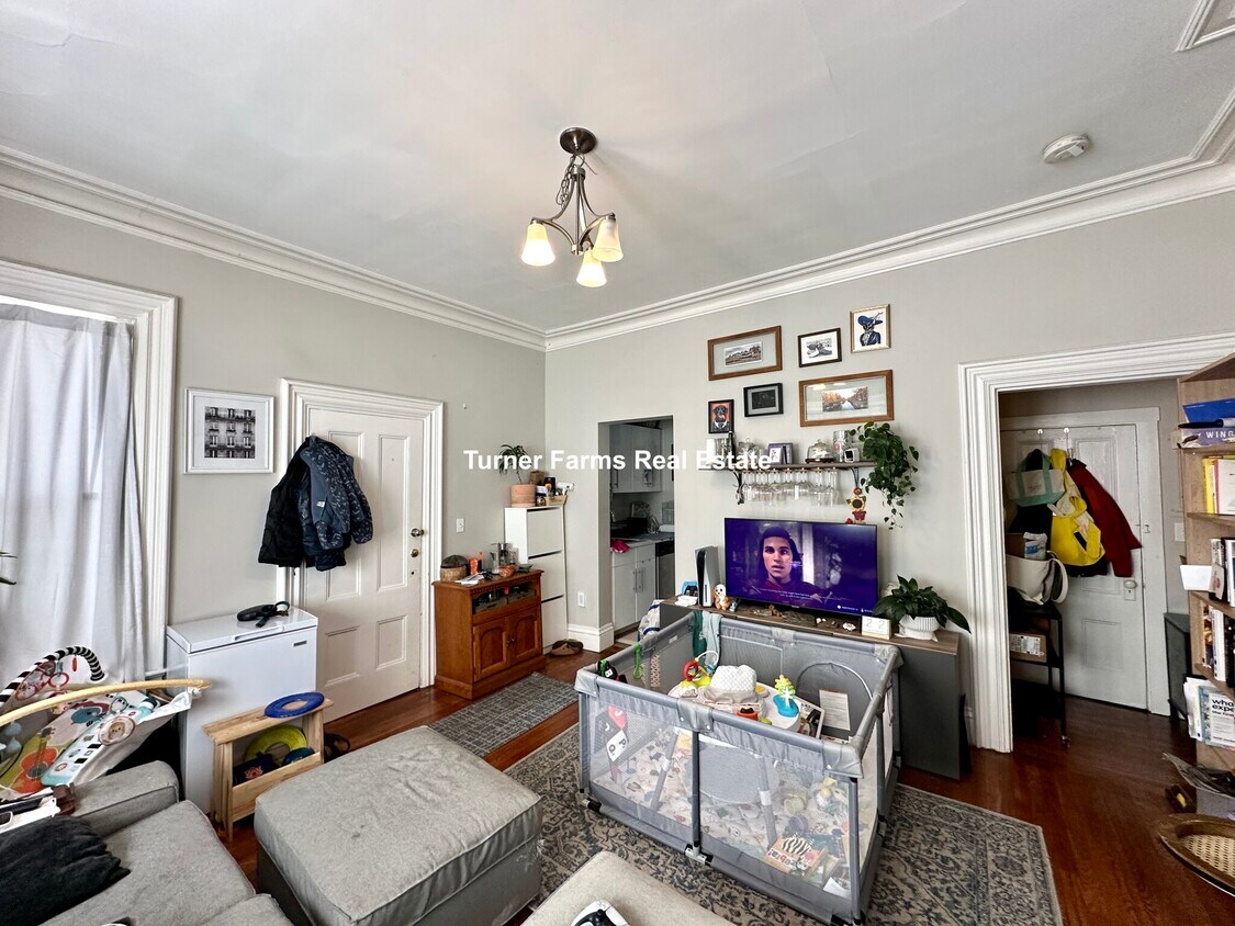 Foto principal - 13 Pleasant St