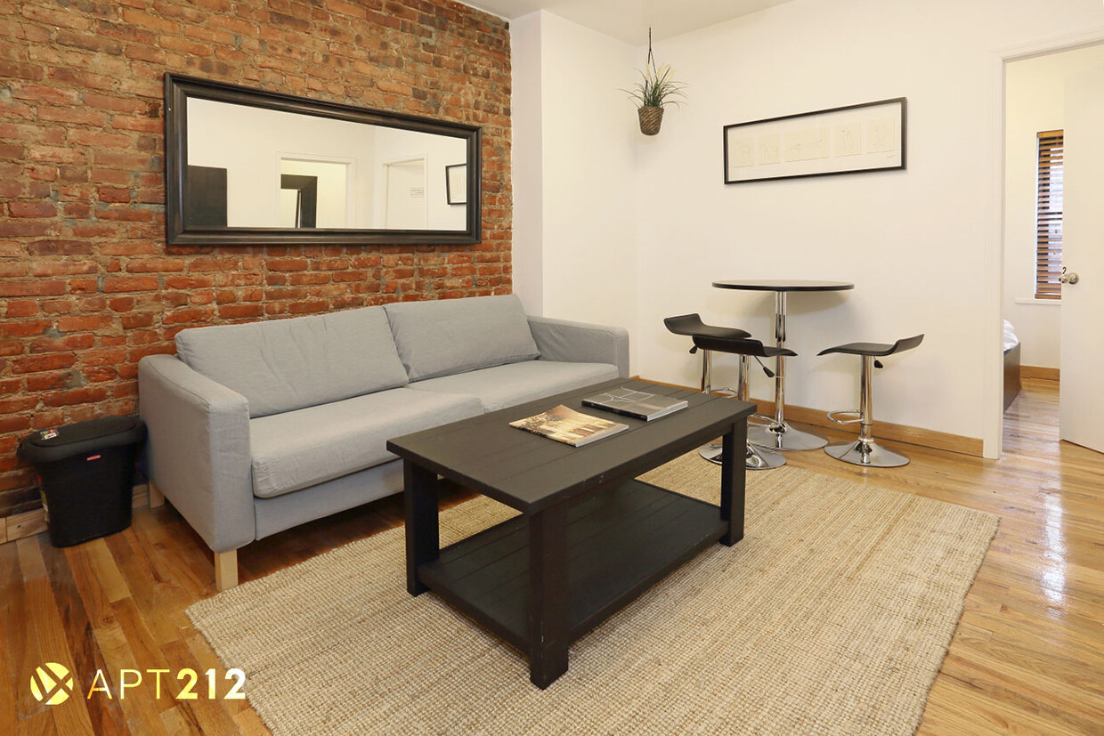 Primary Photo - 174 Elizabeth St