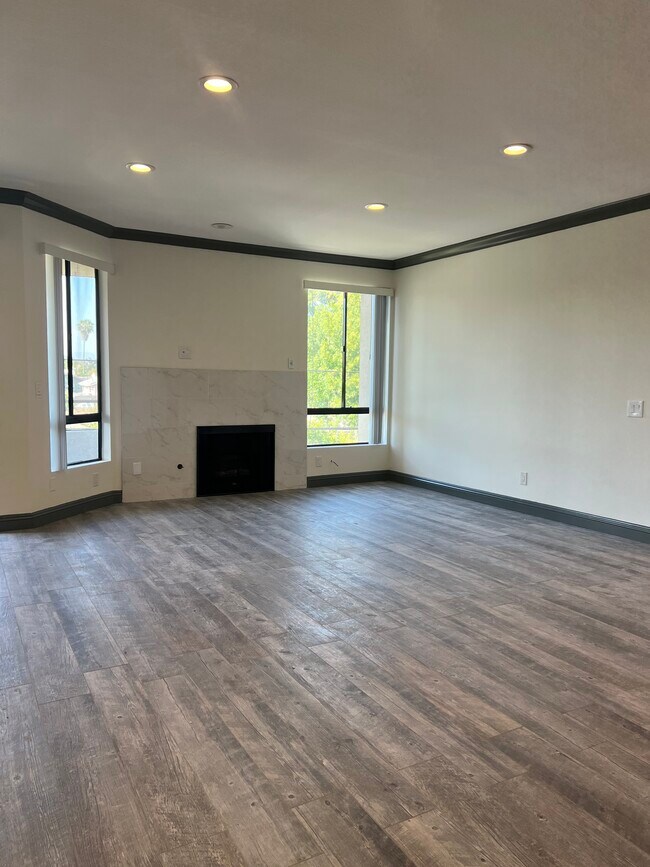 Foto del edificio - 13920 Moorpark St