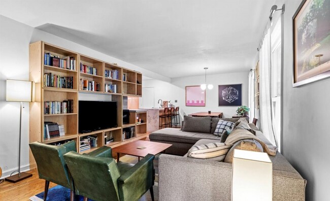 Foto del edificio - 1344 Shannonhouse Dr