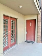 Building Photo - 4433 N Stanton St