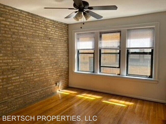 Building Photo - 1228 W Carmen Ave
