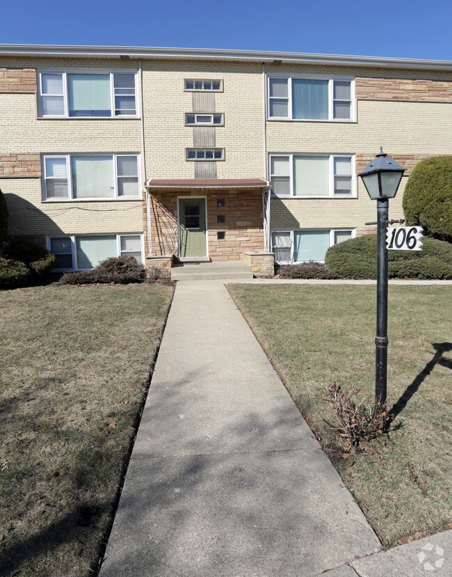 Building Photo - 106 Dolores Dr