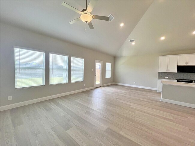 Foto del edificio - 678 Woodland Ave