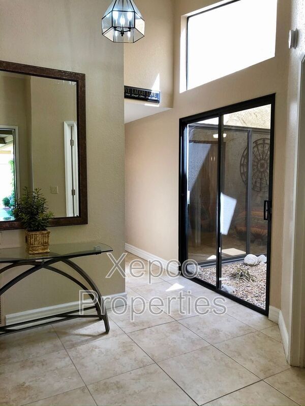 Foto del edificio - 77642 Woodhaven Dr S