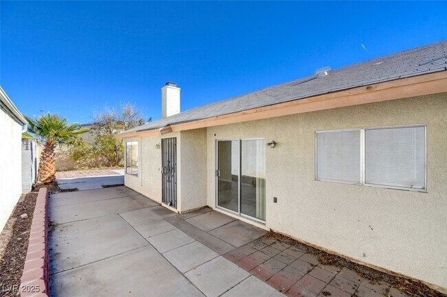 Foto del edificio - 7312 Empress Dr