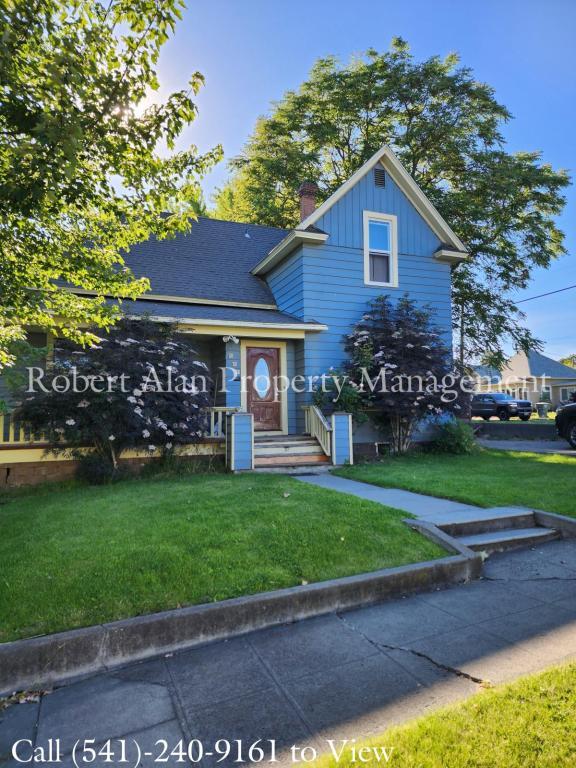 Primary Photo - 223 NW 7th St