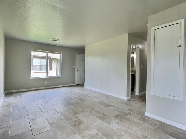 Building Photo - 6116 S Madison Plz