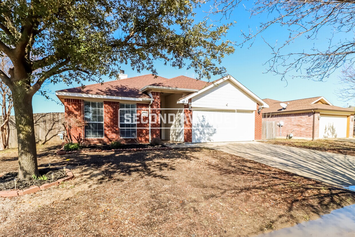 Primary Photo - 406 Lonestar Park LN