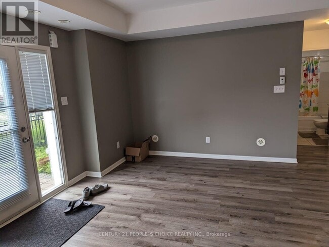 Building Photo - 2891-2891 Rio Ct