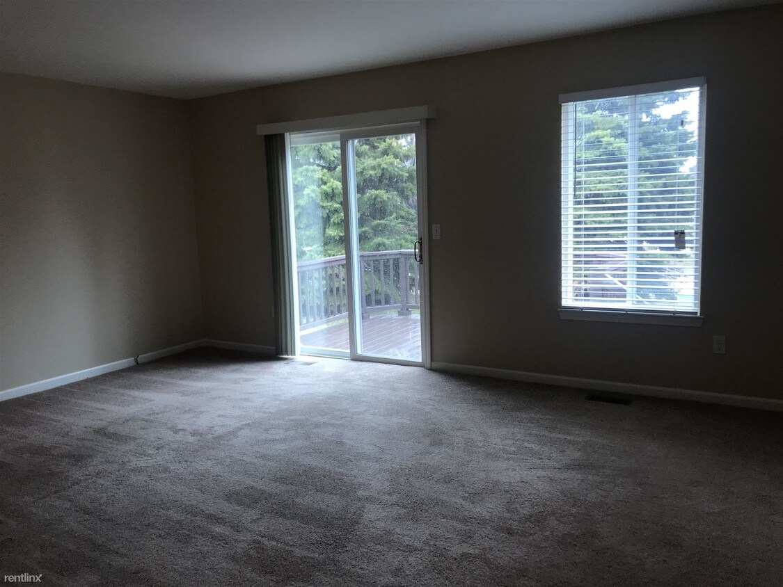 Building Photo - 2 br, 1.5 bath Condo - 24412 Juliet Dr