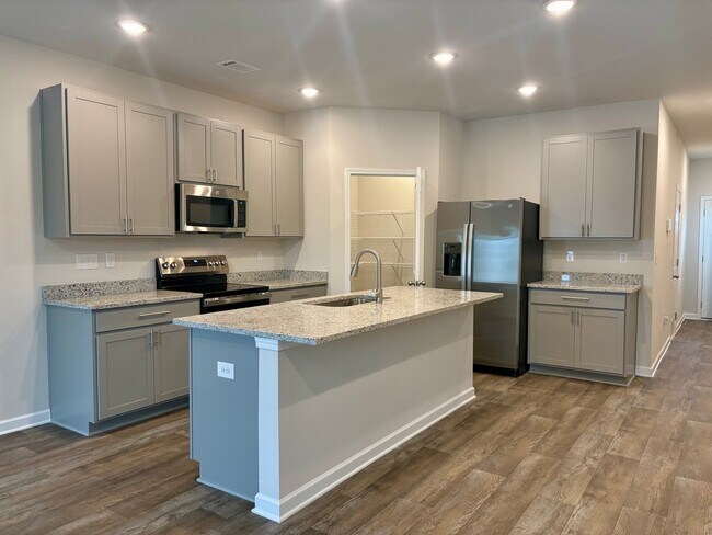Foto del edificio - 5252 Magnolia Pl