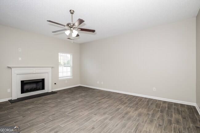 Foto del edificio - 9507 Byrom Rd