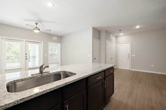 Building Photo - Meadowbrook