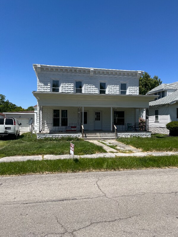 Primary Photo - 177 E Center St
