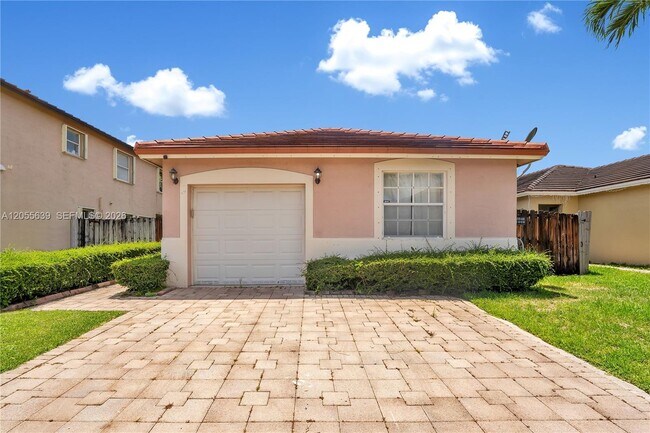 Building Photo - 14530 SW 156th Ave