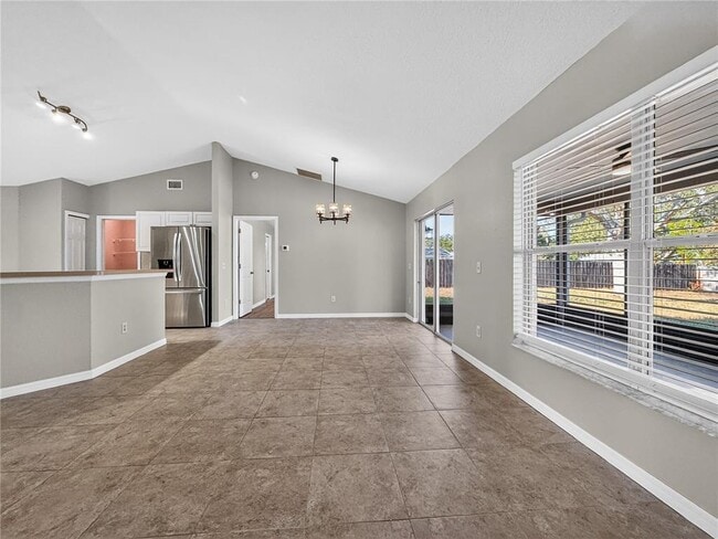 Building Photo - 14309 Golden View Dr