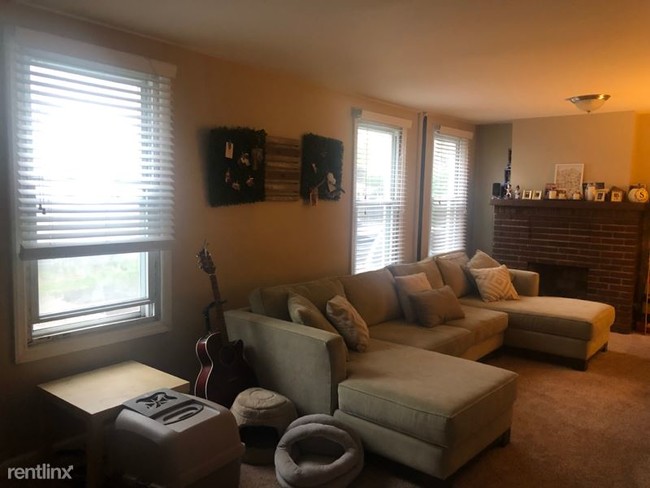 Building Photo - 1 br, 1 bath Apartment - 171 Lincoln Ave