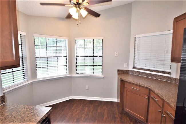 Building Photo - 775 Monroe Harbor Pl