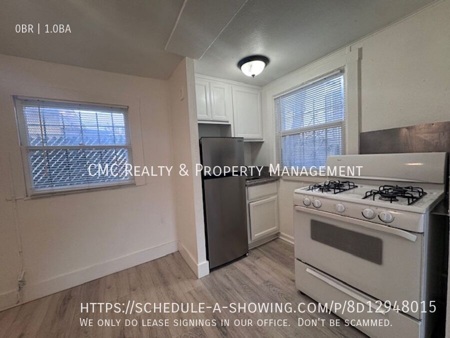 Building Photo - 432 W 9th St