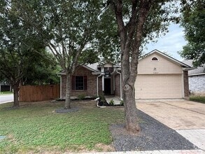 Building Photo - 14517 Oliphant St