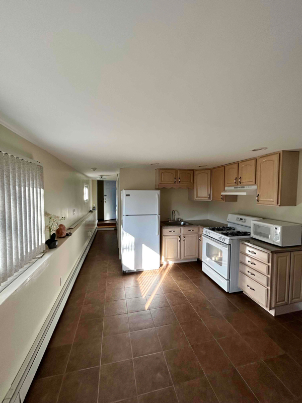Foto del edificio - 225 E Hampton Rd