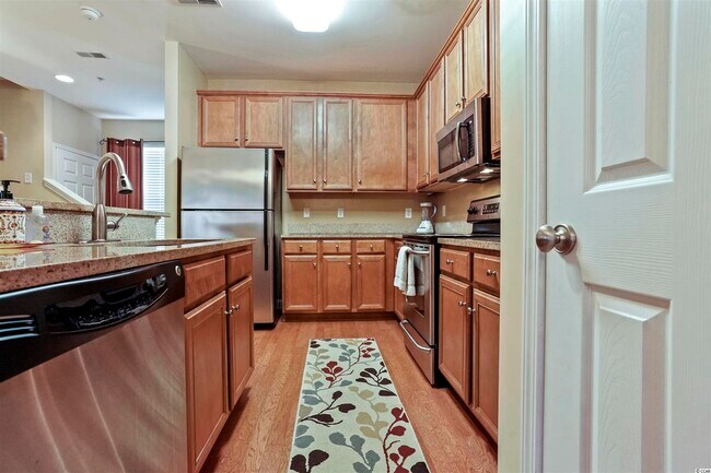 Building Photo - 3533 Fountain Ln