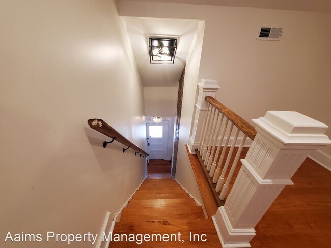 Building Photo - 4 br, 2.5 bath House - 403 Fulton Street