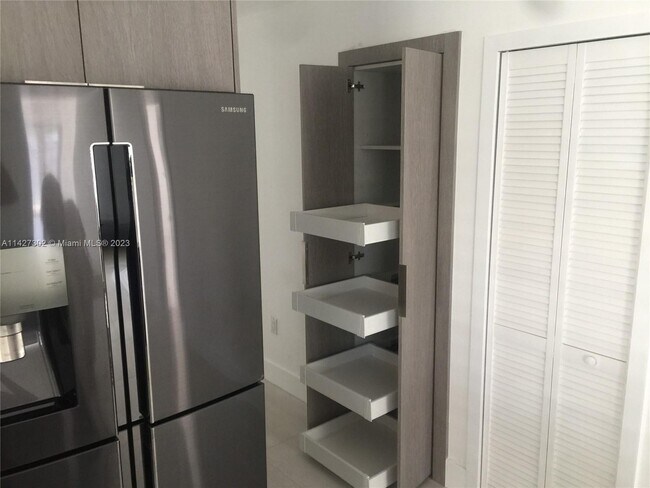 Foto del edificio - 6200 SW 58th St