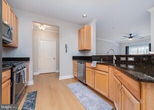 Building Photo - 5800 Clipper Ln