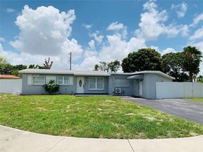 Building Photo - 17010 NW 53rd Ave