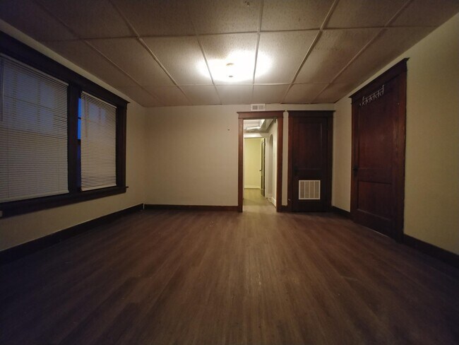 Building Photo - 511 Prospect Ave